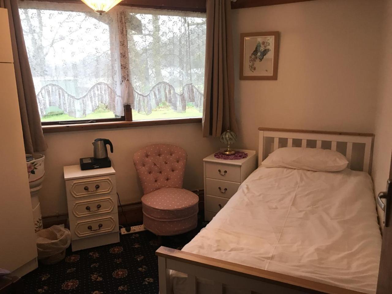 Hafan Y Coed Bed and Breakfast Abercraf Esterno foto